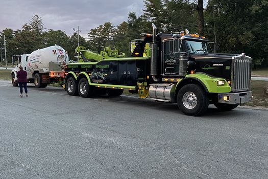 Heavy Duty Recovery in Middleborough Massachusetts