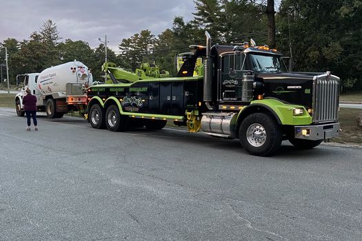 Heavy Duty Truck Towing-In-Acushnet-Massachusetts